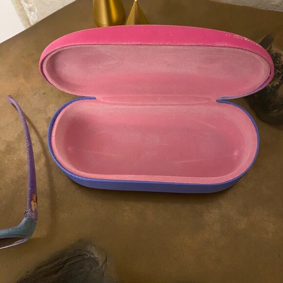 DISNEY Frozen Girls Child Sunglasses New! Case Anna Elsa Purple Blue Pink Signed - Picture 8 of 8